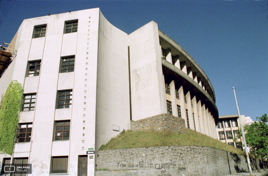 Facultad de Arquitectura, arq. Fresnedo Siri, R., Montevideo, Uruguay, 1938-1946. Foto: Ruffo Martínez 2000.