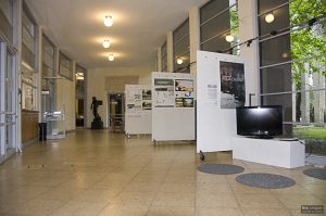 EX_02_Expo