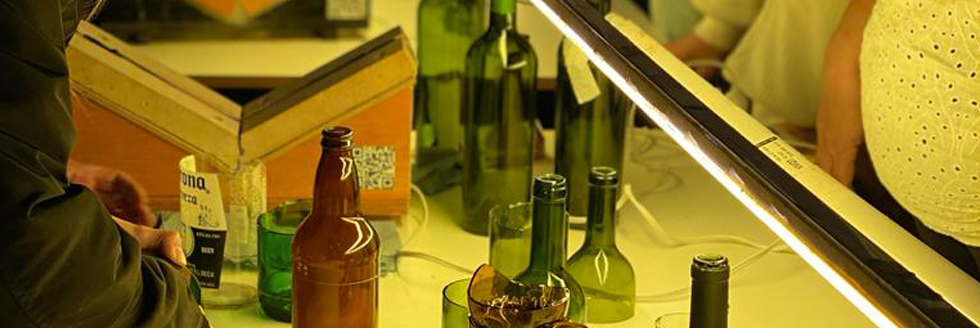 Taller: Para vasos, Botellas en la Usina de Innovación Colectiva de FADU- ex-Mercado Modelo