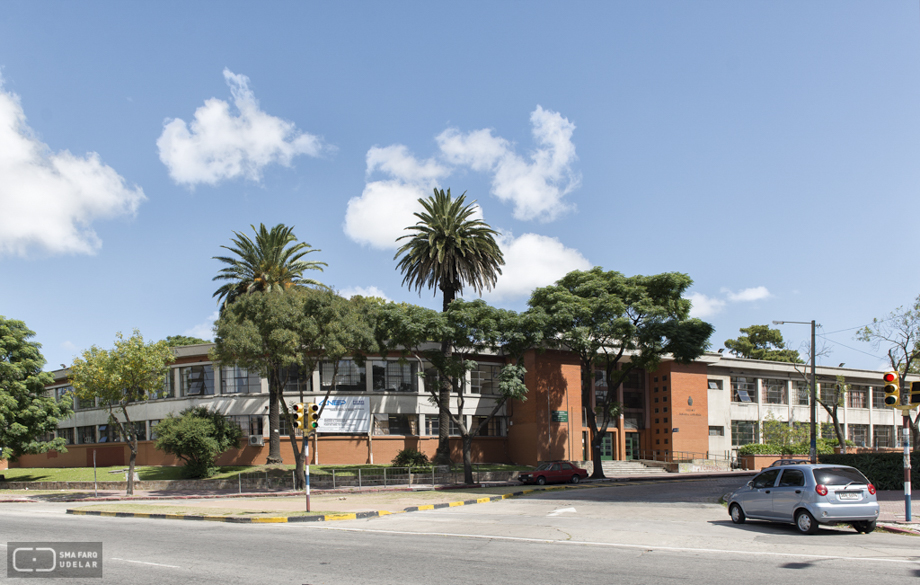 Liceo Dámaso A. Larrañaga, arq. SCHEPS José Dir. Gral Arq. Mº Obras Públicas, 1951-1956, Montevideo, Foto: Andrrea Sellanes 2014