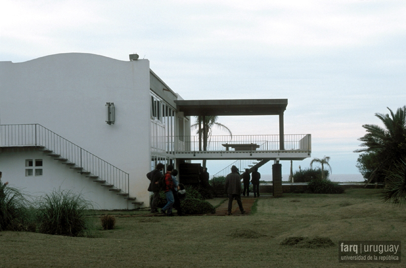 Vivienda Berlinghieri, Arq. Bonet, A., Punta Ballena, Maldonado, 1947, Foto: Danaé Latchinian 2005