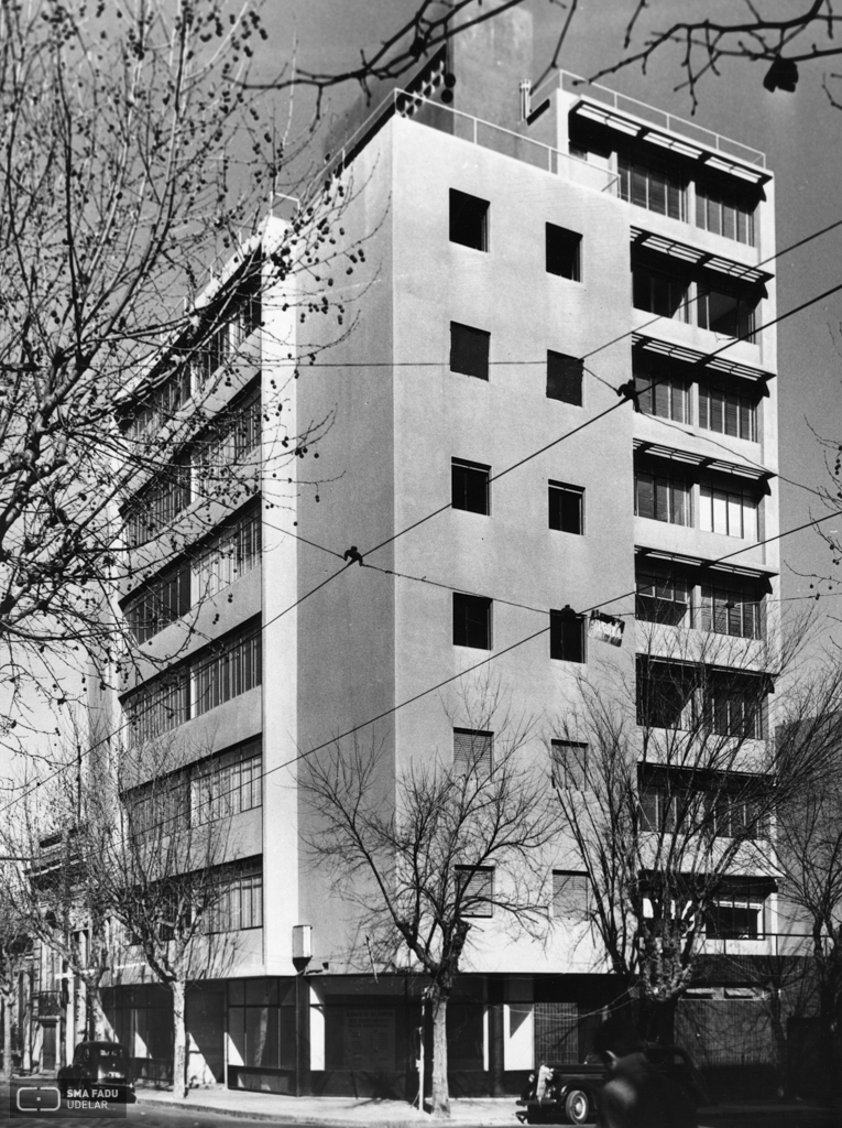 Edificio Blanes, LORENTE ESCUDERO, Rafael, Montevideo, Uy. 1954. Archivo SMA, Donación Archivo personal del autor.