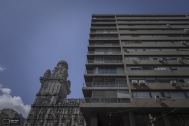 Edificio Martinez Reina, Arqs. LORENTE ESCUDERO, R. TARABAL, J. Montevideo, Uy. 1957. Foto: Nacho Correa 2016