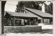 Estación de Servicio Arocena ANCAP, arq. LORENTE ESCUDERO, R. , Carrasco, Montevideo, Uy. 1943. Foto: Archivo SMA, Donación Archivo personal del autor.