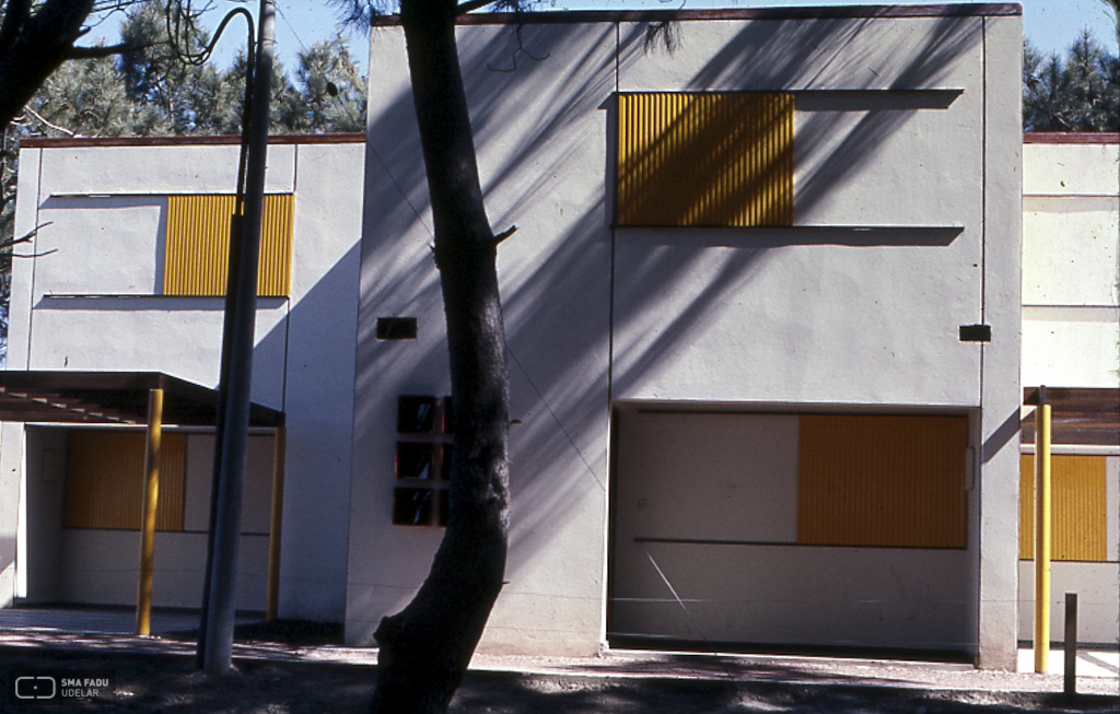 Conjunto Santa Mónica, LORENTE ESCUDERO, Rafael, Carrasco, Montevideo, Uy. 1975. Foto: Archivo SMA, Donación Archivo personal del autor.