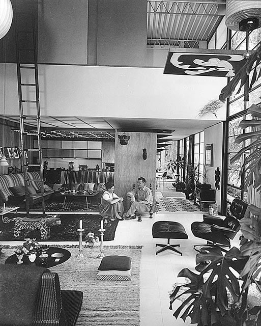 Ray & Charles Eames en su hogar