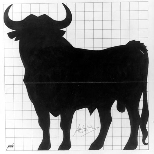 Fig. 04. El primer Toro. Diseño original de Manolo Prieto de 1956. Recuperada el 21 de enero de 2015 de http://crean.es/