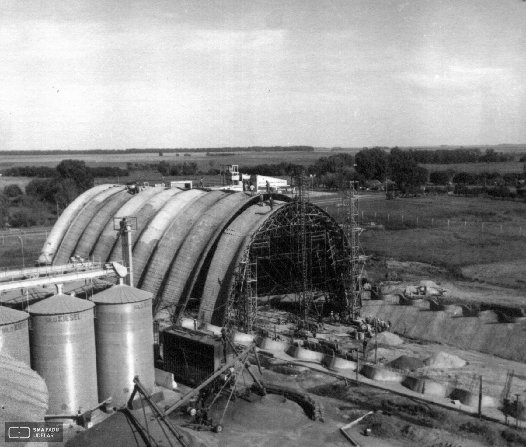 Silo SAMAN, Ing. DIESTE Eladio, Vergara - Treinta y Tres, Uy. 1974-1978. Foto original de Estudio Dieste & Montañez