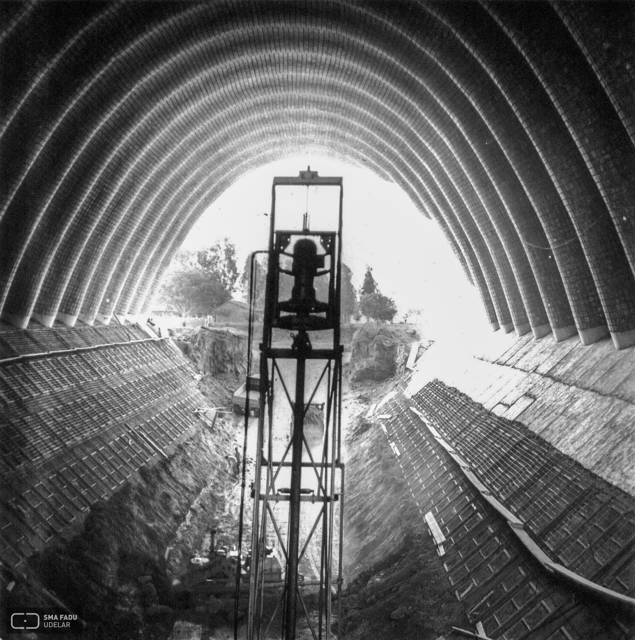 Silo SAMAN, Ing. DIESTE Eladio, Vergara - Treinta y Tres, Uy. 1974-1978. Foto original de Estudio Dieste & Montañez