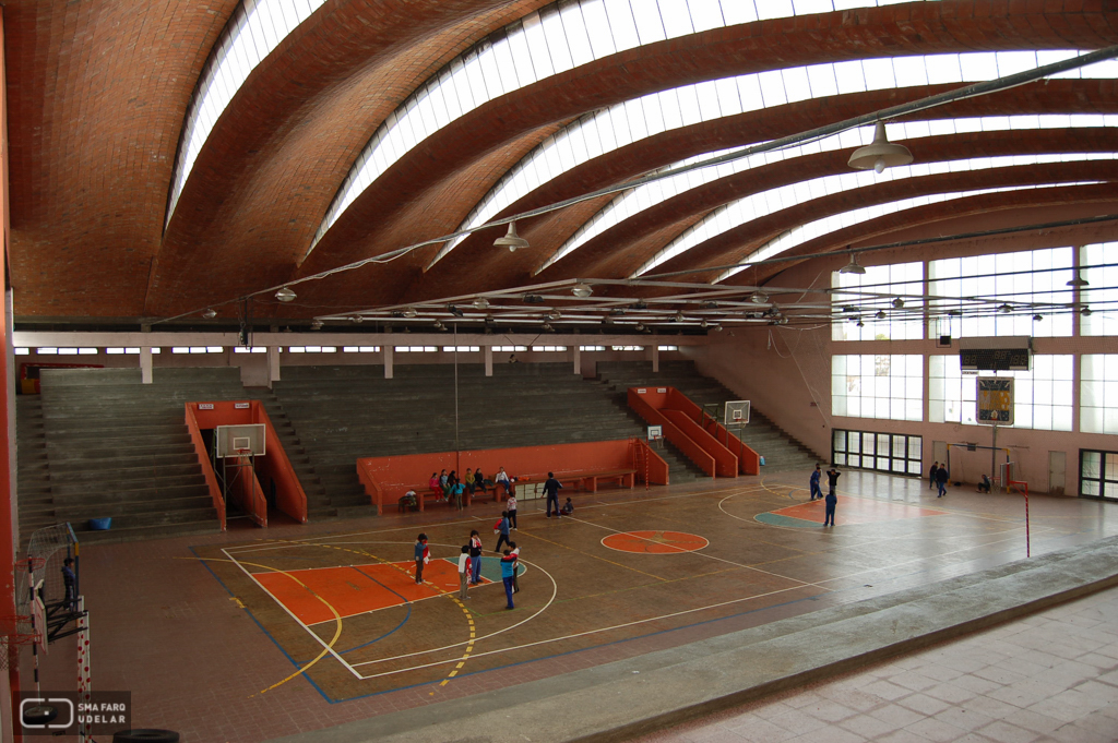 Gimnasio Durazno, Ing. Dieste, E. Durazno, 1967. Foto de Rodolfo Martínez, 2006