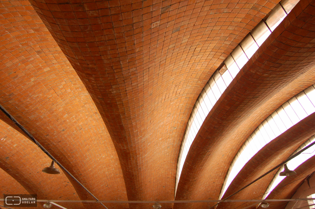 Gimnasio Durazno, Ing. Dieste, E. Durazno, 1967. Foto de Andrea Sellanes, 2006