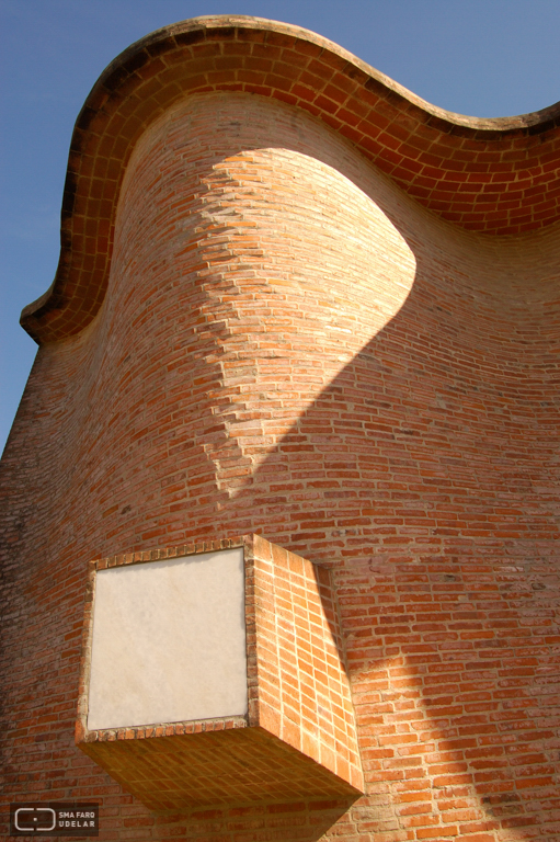 Iglesa Cristo Obrero y Nuestra Señora de Lourdes, Ing. Dieste, E. Atlántida, 1960. Foto de Silvia Montero, 2006