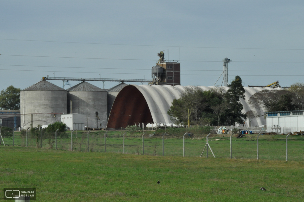 Galpón-Silo, Ing. Dieste, E. Young. Foto Walter Castelli, 2015