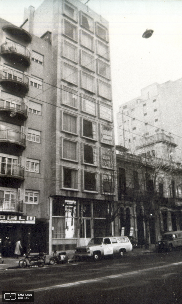 Edificio para la Comisión Honoraria de Lucha Antituberculosa, arq. Fresnedo Siri, R., Montevideo, Uruguay, 1959.