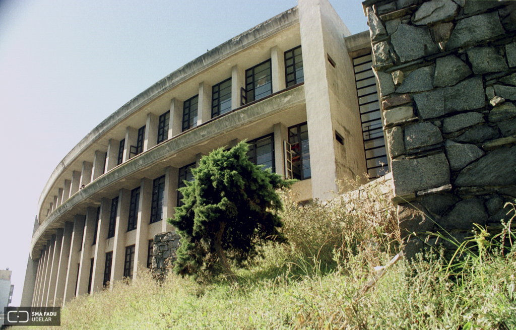 Facultad de Arquitectura, arq. Fresnedo Siri, R., Montevideo, Uruguay, 1938-1946. Foto: Ruffo Martínez 2000.