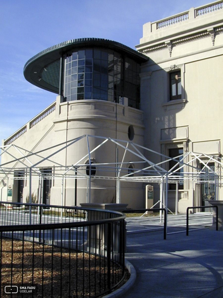 Hipódromo de Maroñas, arq. Fresnedo Siri, R., Montevideo, Uruguay, 1938-1945. Foto: Verónica Solana 2003.