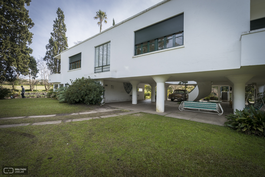 Chalet Las Nubes, Ing. TEXEIRA CAMPOS, A. Contstructores TEXEIRA CAMPOS, J y TEXEIRA CAMPOS, S. Sobre ideas de AMORÍM, E. Salto, Uy. 1929. Foto Nacho Correa 2016