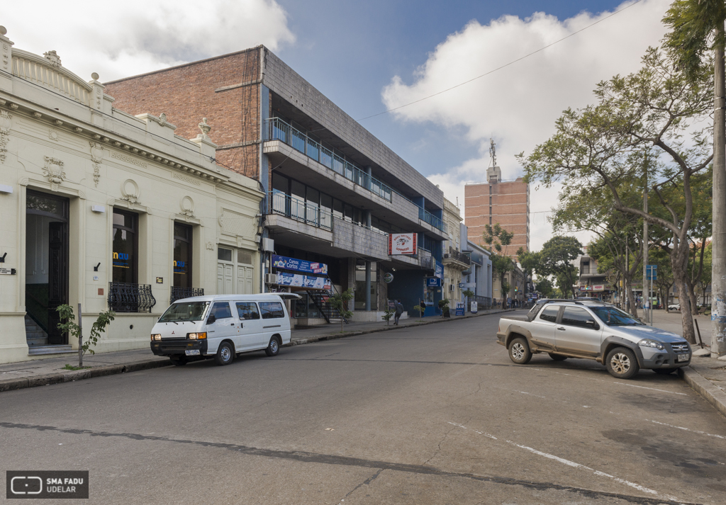 Club Salto-Uruguay, arq. RODRÍGUEZ FOSALBA, C. A., Salto, Uy. 1958. Foto: Julio Pereira 2016.