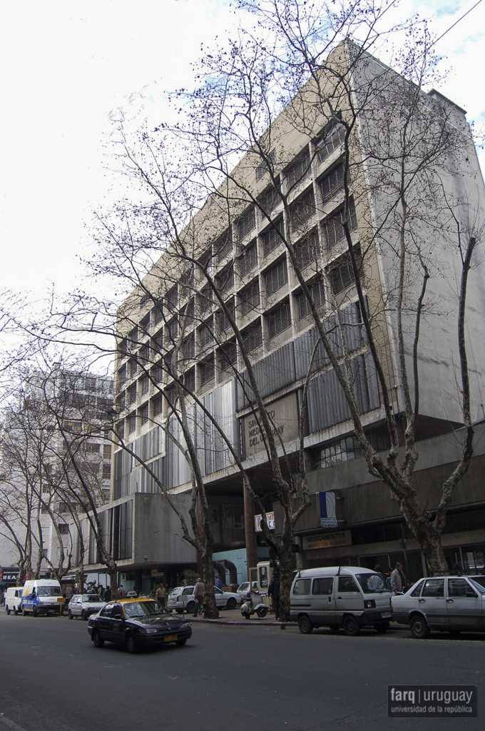 Sanatorio Dr. Ma. Fosalba-CASMU, arqtos. ALTAMIRANO, A. MIERES MURÓ J.M., VILLEGAS BERRO, F., 1949, Montevideo, Foto:  Tano Marcovecchio 2007