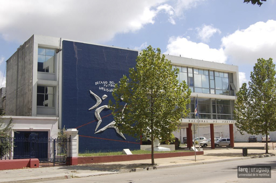 Club Nacional de Fútbol, arq. AROZTEGUI Ildefonso, 1957, Montevideo, Foto: Tano Marcovecchio 2008