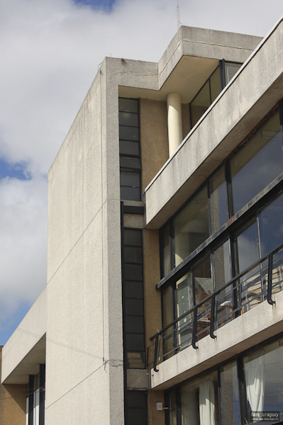 Club social San Jose, arq. AROZTEGUI, 1955, San Jose, Foto: Tano Marcovecchio 2009