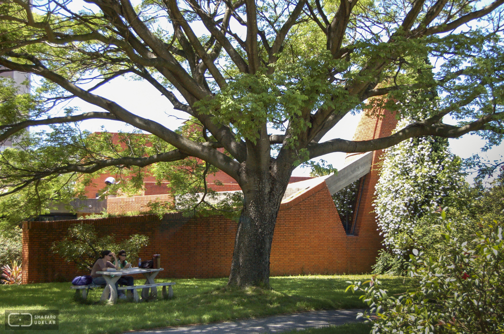 Comedor Universitario N°2, arqtos. CRAVOTTO Antonio, QUEIRUGA J. Carlos, VANINI J. Carlos, 1965, Montevideo, Foto: Tano Marcovecchio 2006