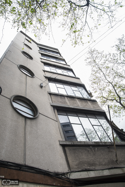 Oficinas Dirección General de Catastro, arq. LACONICH Newton, 1938 original-1949 ampliación, Montevideo, Foto: Silvia Montero 2015