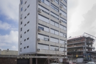 Edificio Artigas, arq. RODRÍGUEZ FOSALBA, C. A., Salto, Uy. Foto: Nacho Correa 2016.