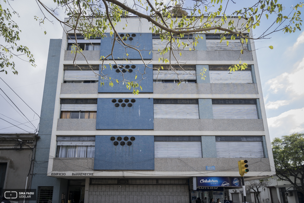 Edificio Barreneche, arq. RODRÍGUEZ FOSALBA, C. A. Salto,Uy. 1956. Foto: Nacho Correa 2016.