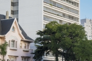 Edificio Champs Elysées, Arq. R. Sichero, 1983, Montevideo. Foto: Nacho Correa 2015