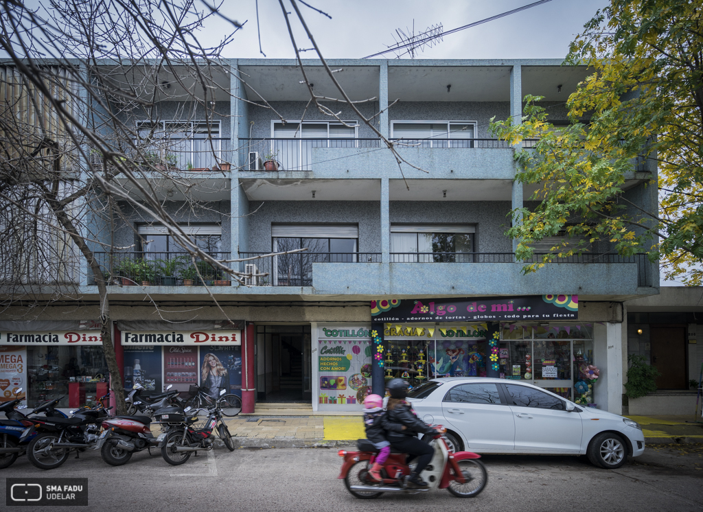 Edificio Dini, arq. DUFAU, Ruben, Tacuarembó, Uy. Foto: Nacho Correa 2016.