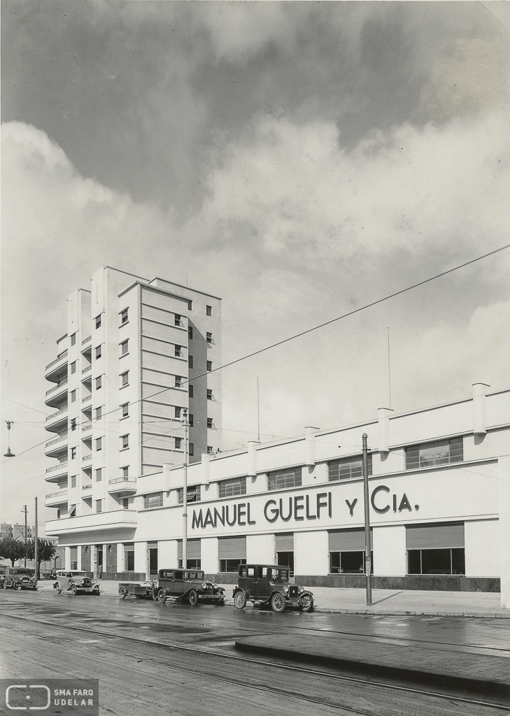 Edificio de Apartamentos y Comercio Guelfi, arq. Vazquez Echeveste Alfredo, 1936, Montevideo, Foto de archivo personal del arquitecto, digitaliza D. Latchinian 2015