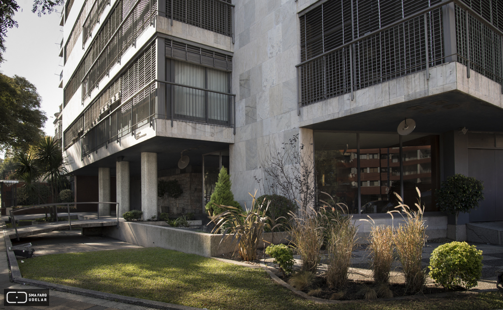 Edificio de Apartamentos HYDE PARK, arq. PINTOS RISSO Walter, 1958, Montevideo, Foto: Silvia Montero 2015