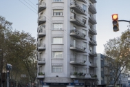 Edificio Lux, Arqs. ISOLA Albércio. ARMAS Guillermo, 1930, Montevideo. Foto Nacho Correa 2015