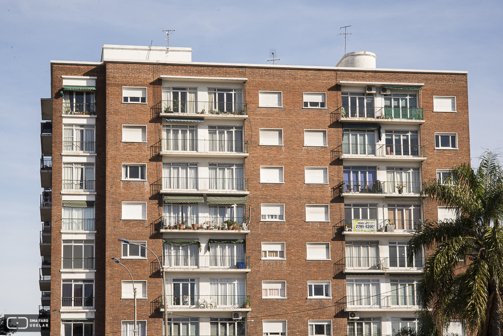 Edificios Niza, París, Madrid, Barcelona, arq. PINTOS RISSO Walter, 1956, Montevideo, Foto Silvia Montero 2015