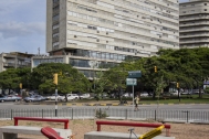 Edificio de Viviendas y Comercio OLIVETTI, arq. PINTOS RISSO, 1959,Montevideo, Foto: Nacho Correa 2014