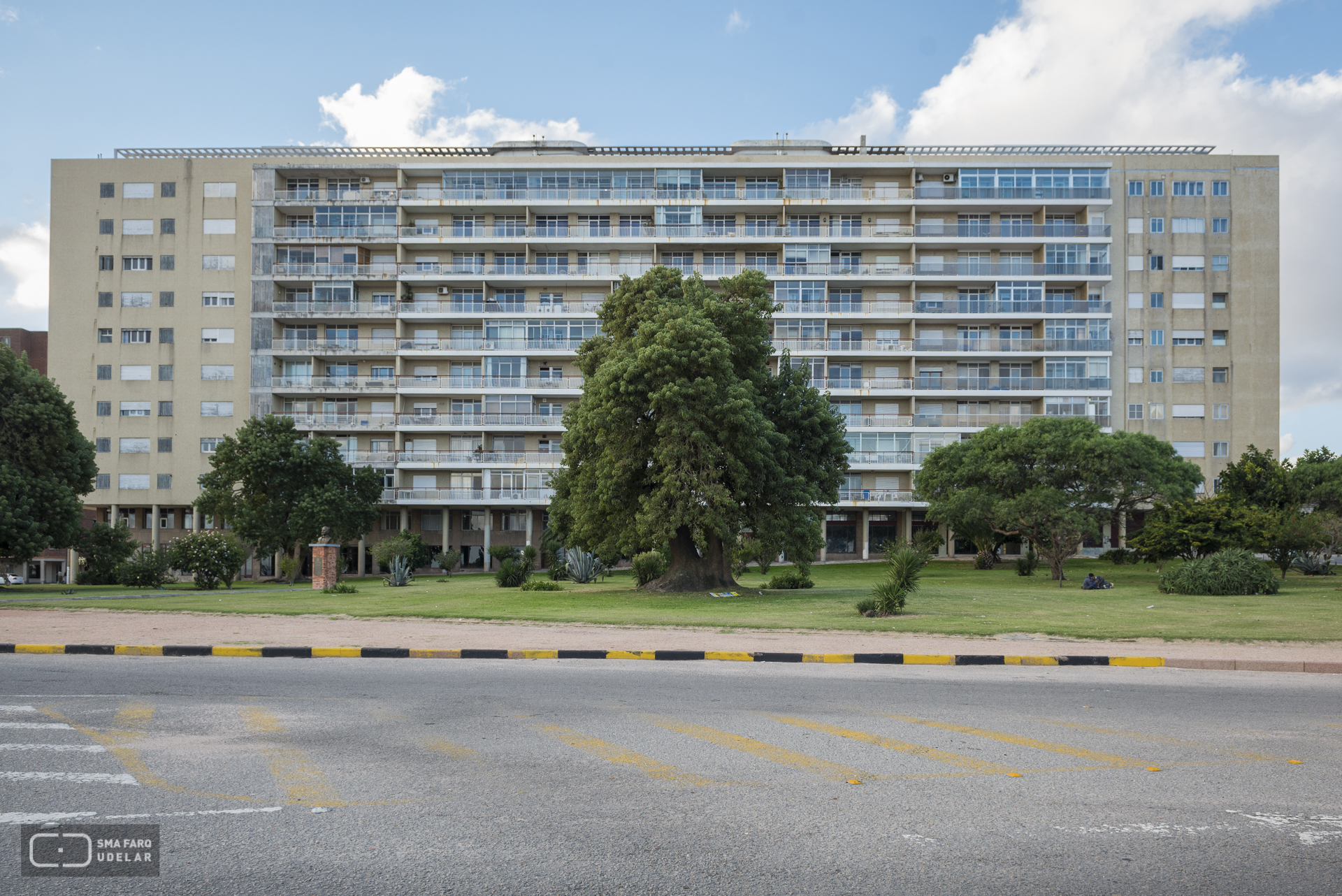 Edificio Roma Portofino Nervi, Pintos Riso,1954-66-Montevideo. Fotos Nacho Correa 2015