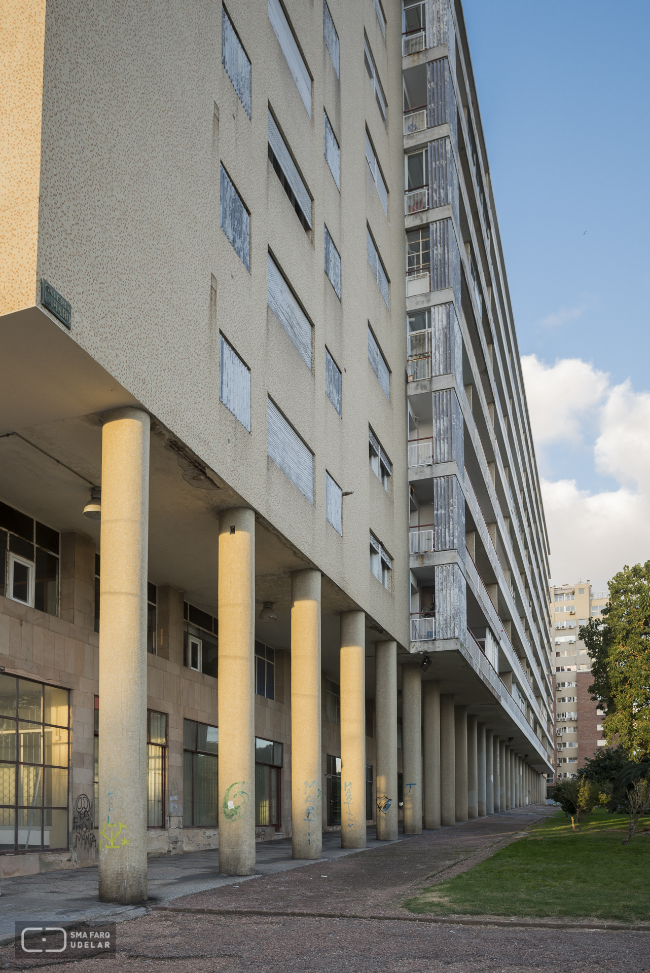 Edificio Roma Portofino Nervi, Pintos Riso,1954-66-Montevideo. Fotos Nacho Correa 2015