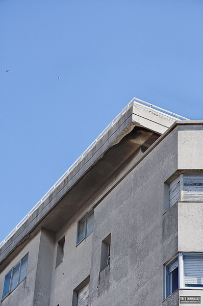 Vivienda de apartamentos Zecchi, arq. FERNANDEZ LAPEYRADE, 1943, Montevideo, Foto: Tano Marcovecchio 2010