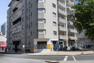 Vivienda de apartamentos Zecchi, arq. FERNANDEZ LAPEYRADE, 1943, Montevideo, Foto: Tano Marcovecchio 2010