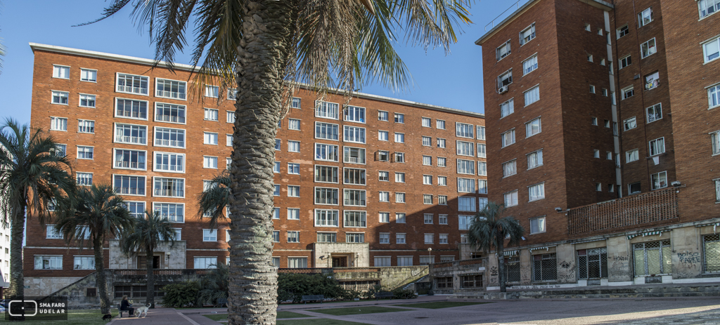 Viviendas de Apartamentos Edificio de Renta del BSE, Arqs. B. ARBELECHE, I. DIGHIE, 1952, Montevideo, Uruguay. Foto: Dané Latchinian, 2014.