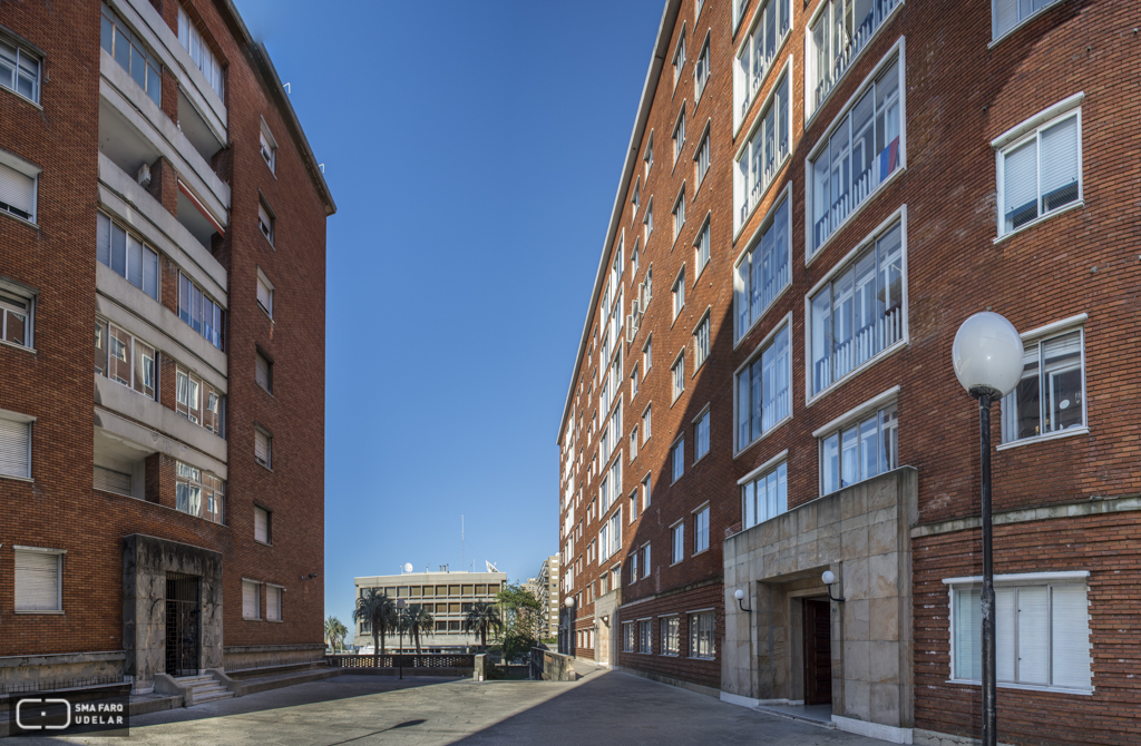 Viviendas de Apartamentos Edificio de Renta del BSE, Arqs. B. ARBELECHE, I. DIGHIE, 1952, Montevideo, Uruguay. Foto: Dané Latchinian, 2014.
