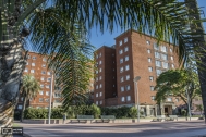 Viviendas de Apartamentos Edificio de Renta del BSE, Arqs. B. ARBELECHE, I. DIGHIE, 1952, Montevideo, Uruguay. Foto: Dané Latchinian, 2014.