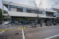 Edificio de Renta y Farmacia Nueva, arq. RÍOS DEMALDE, Lucas, Tacuarembó, Uy. 1961. Foto: Nacho Correa 2016