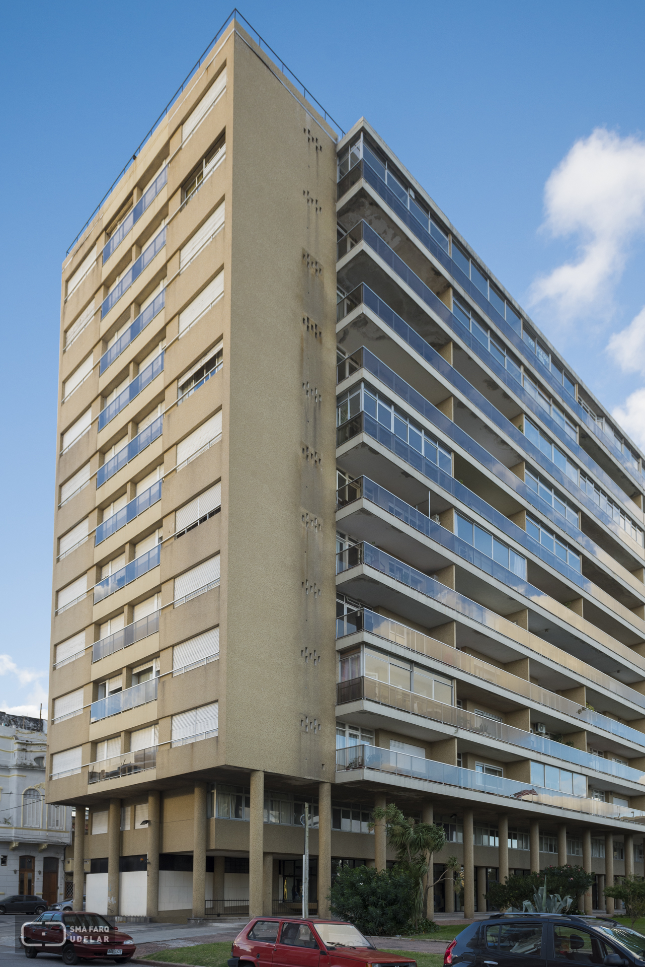 Edificio Eolo-Vulcano, Arq. Pintos Riso, 1954-66, Montevideo, Foto: Nacho Correa 2015