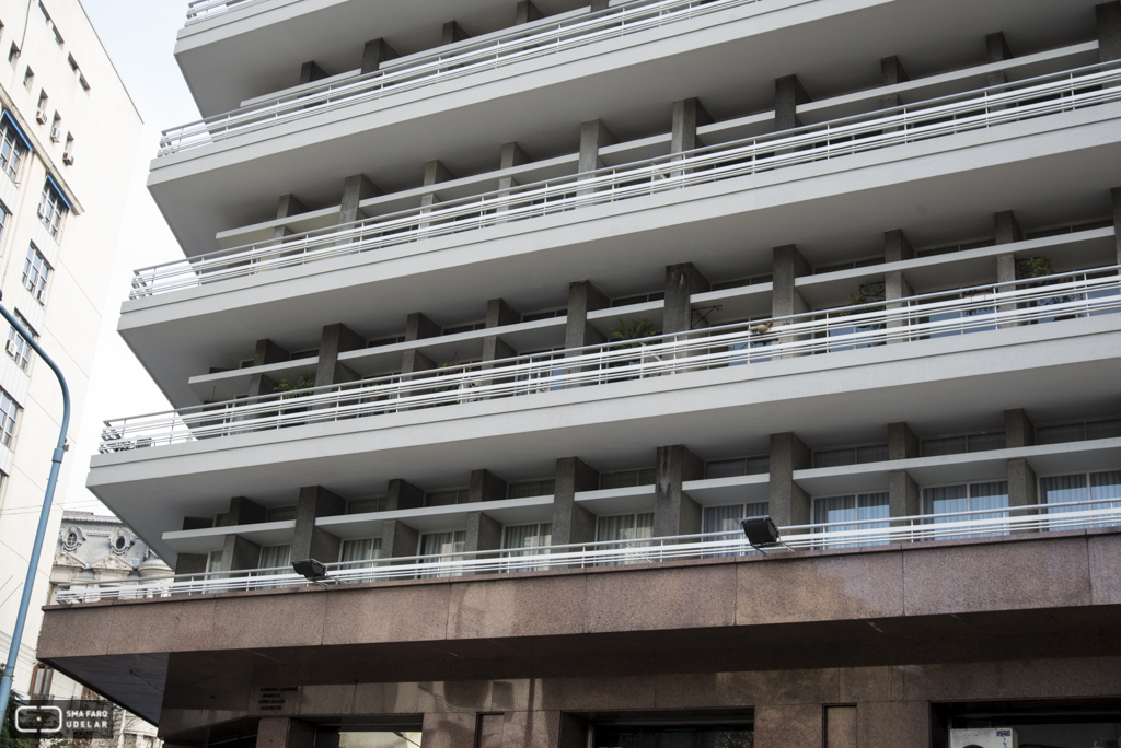 Vivienda Apartementos Lincoln y Vogar, arq. FERNÁNDEZ LAPEYRADE, 1948-1956, Montevideo, Foto: Silvia Montero 2015