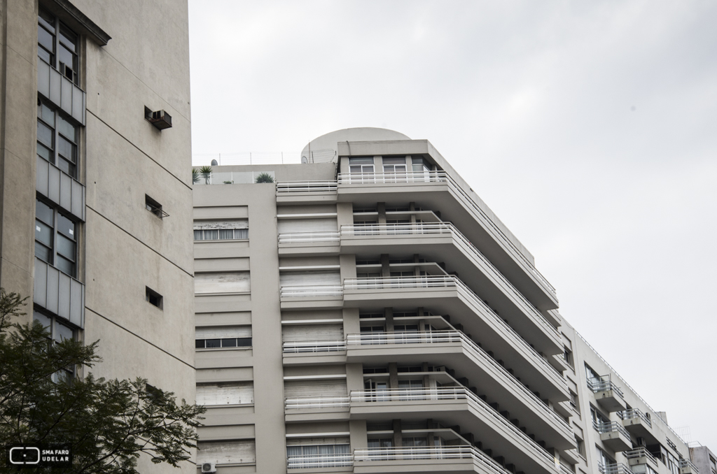 Vivienda Apartementos Lincoln y Vogar, arq. FERNÁNDEZ LAPEYRADE, 1948-1956, Montevideo, Foto: Silvia Montero 2015