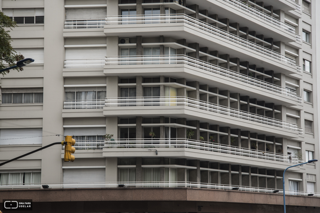 Vivienda Apartementos Lincoln y Vogar, arq. FERNÁNDEZ LAPEYRADE, 1948-1956, Montevideo, Foto: Silvia Montero 2015