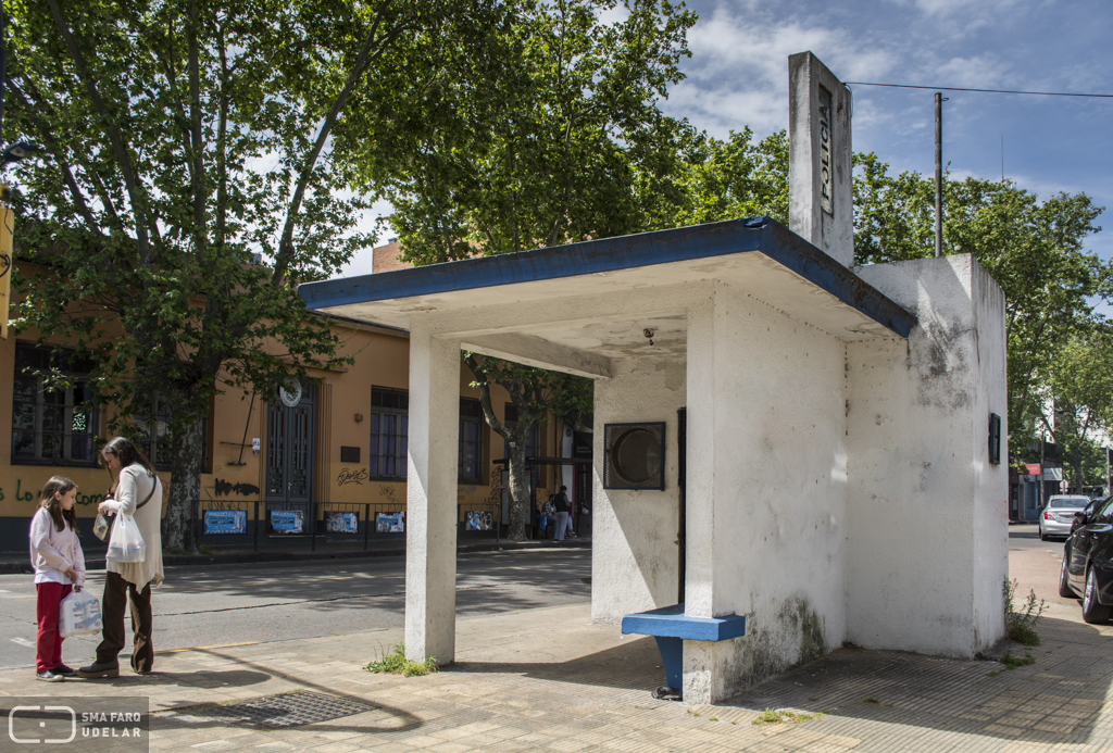 Casilla Policial Av. Rivera y Julio Cesar, Arq. J.C.Costa Lema 1938-1940, Montevideo, Foto: Danaé Latchinian 2015