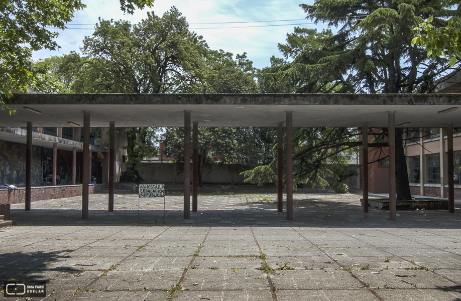 Liceo Dámaso A. Larrañaga, arq. SCHEPS José Dir. Gral Arq. Mº Obras Públicas, 1951-1956, Montevideo, Foto: Verónica Solana 2010